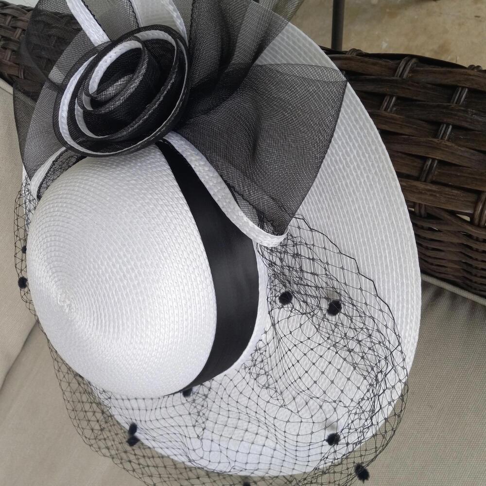 Elegant DEBORAH Black & White Wide Brim Straw Hat with Bow and Veil - Picture 2 of 7